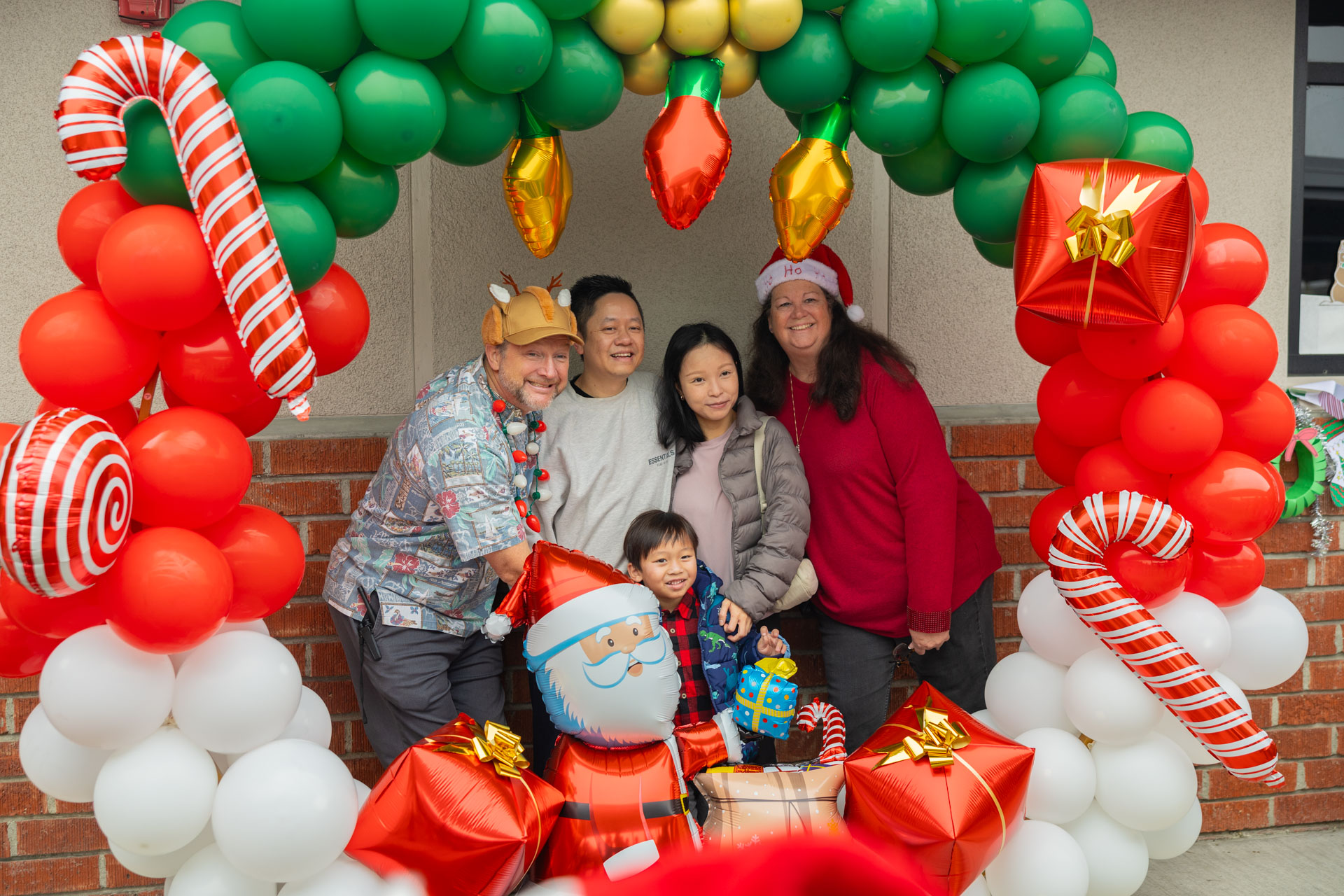 Breakfast with Santa - article thumnail image